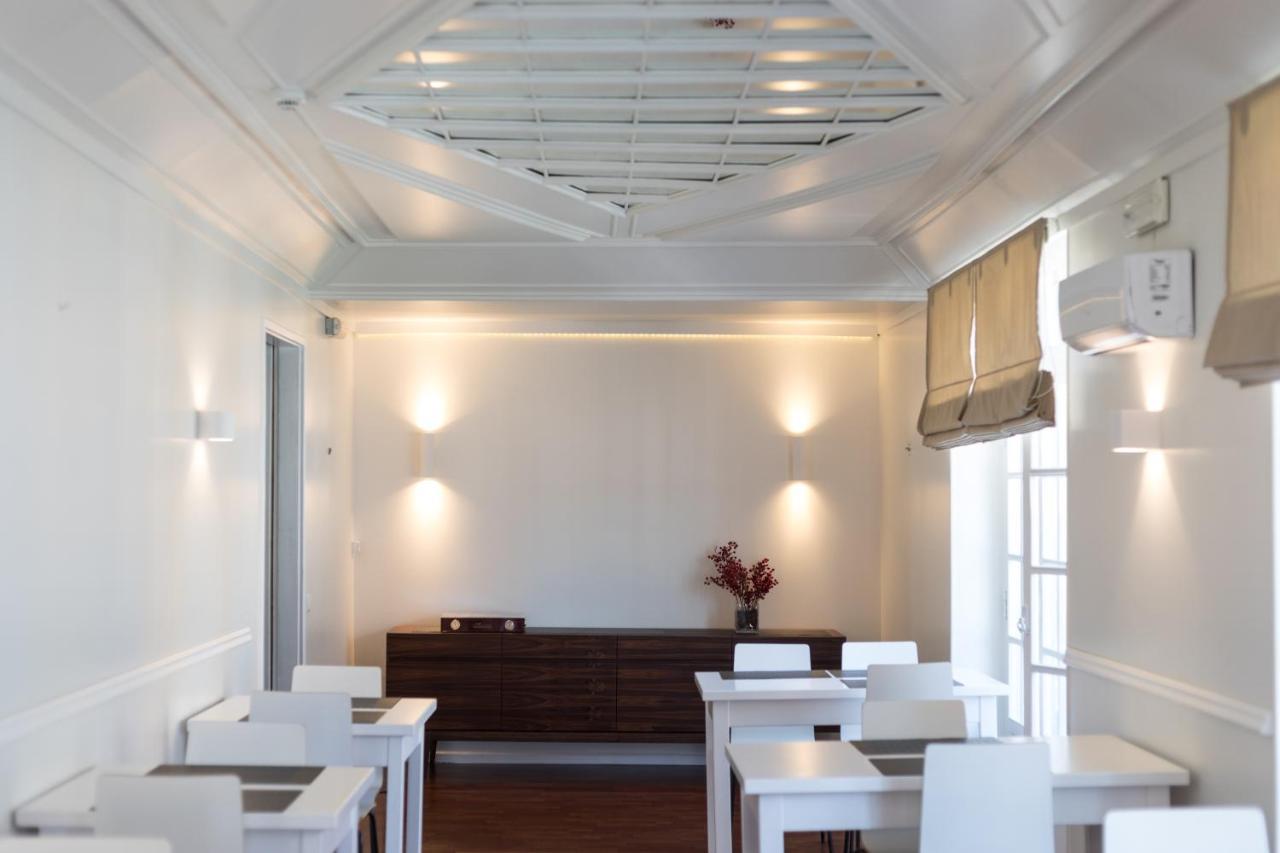 Hotel Leiria Classic Bagian luar foto