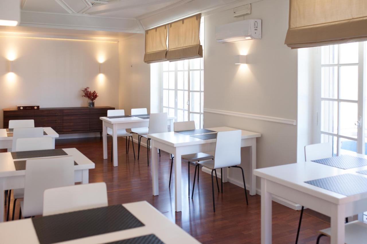 Hotel Leiria Classic Bagian luar foto