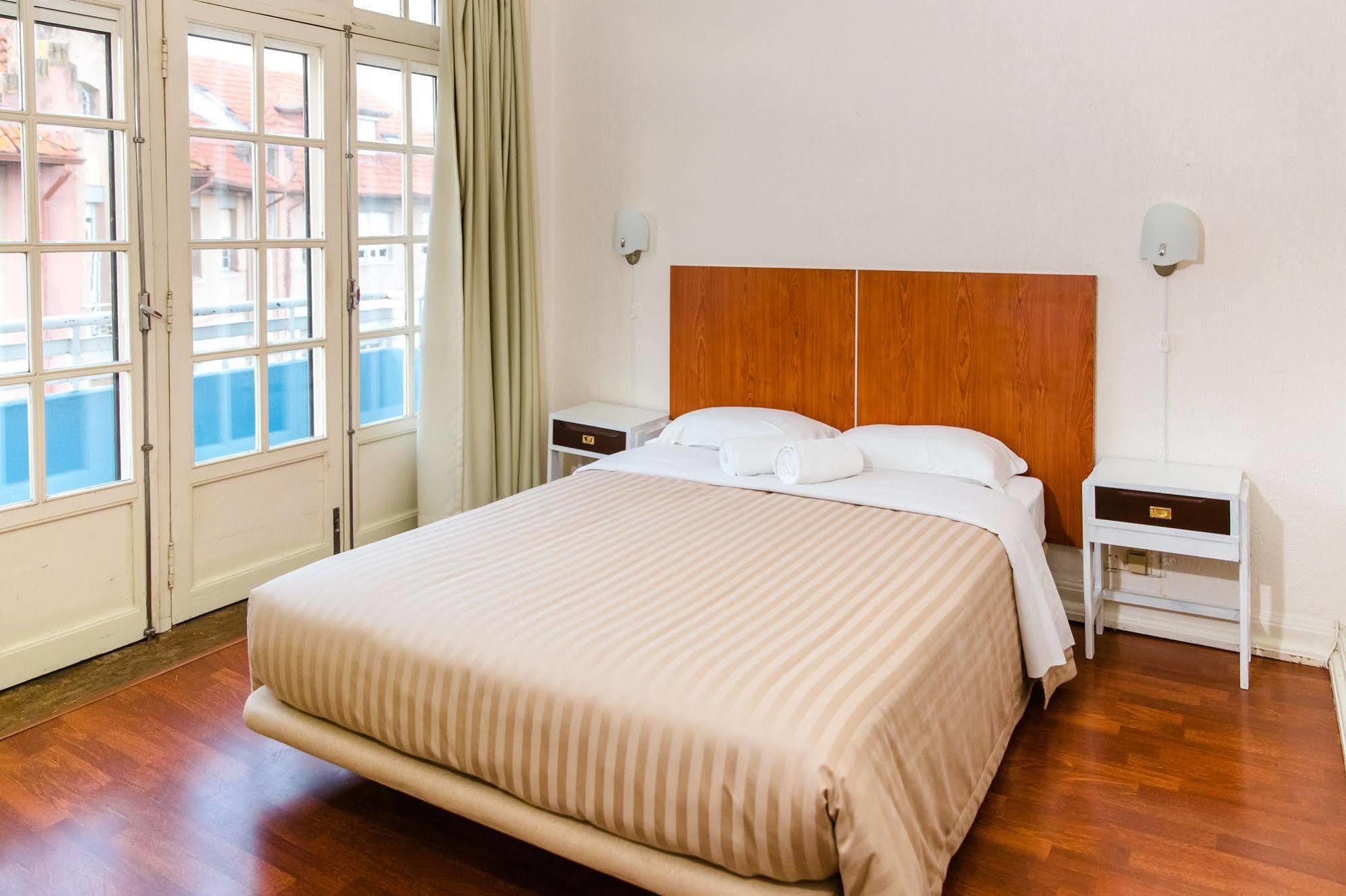 Hotel Leiria Classic Bagian luar foto